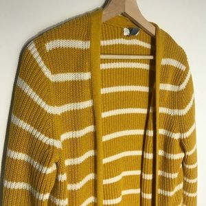 Old Navy mustard cardigan, size M EUC